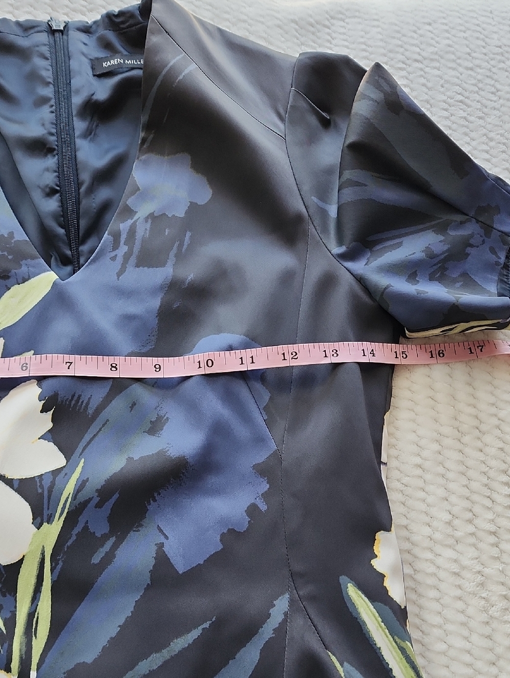 Karen Millen Floral V-Neck Sheath Dress - Navy & White - Picture 6 of 11